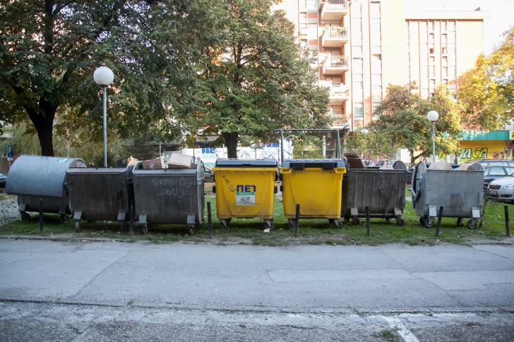 Kontejneri