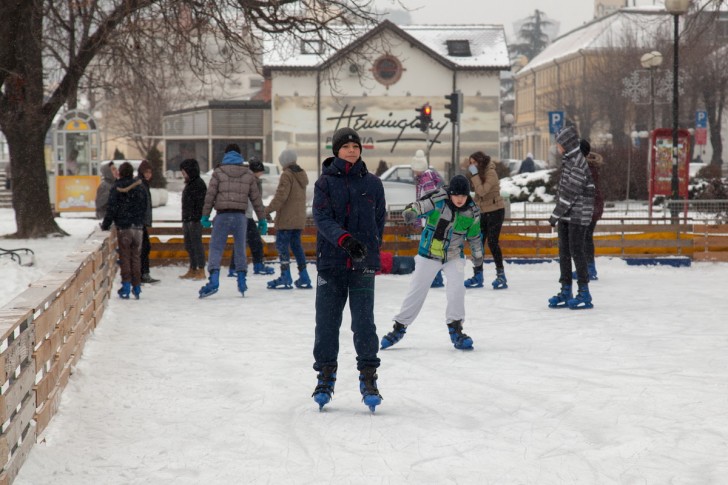 Klizalište na platou Centra za kulturu
