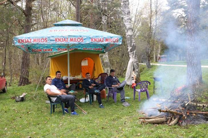 Ubljani roštiljaju