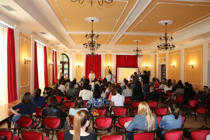Konferencija u Grand otelu