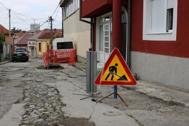 Rupe na Ulici Kneza Jovice (avgust 2017.)