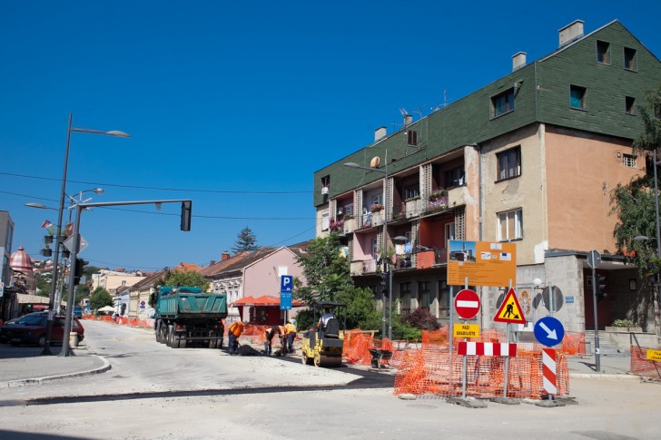 Završni radovi, ugao Karađorđeve i Vojvode Mišića