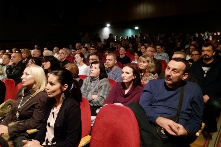 Publika na završnoj veceri