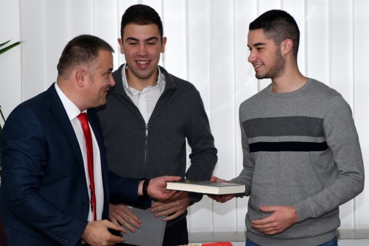 Dobitnici diploma