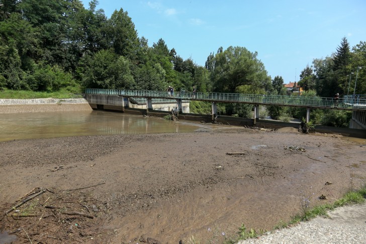 Čišćenje brane na Gradcu