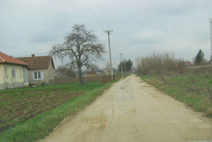 Nije presuto 450 metara puta