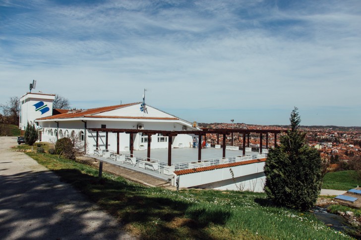 Fabrika vode na Pećini