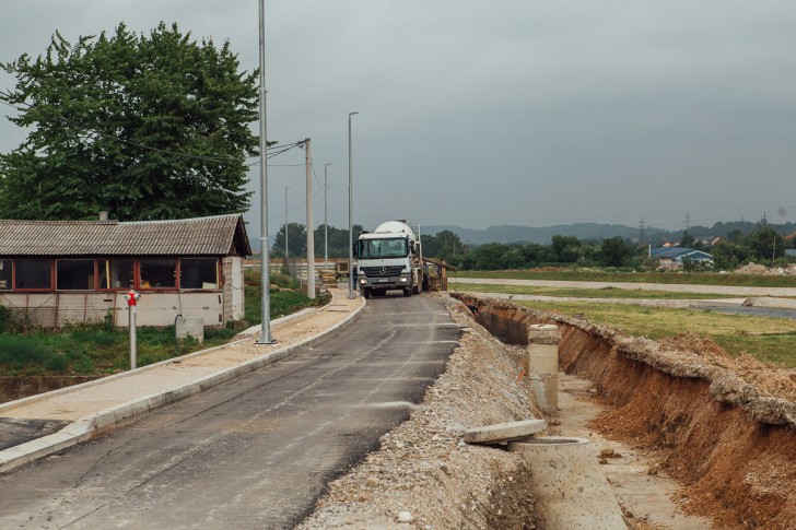 Nepredviđeni radovi u Ulici Mirka Obradovića