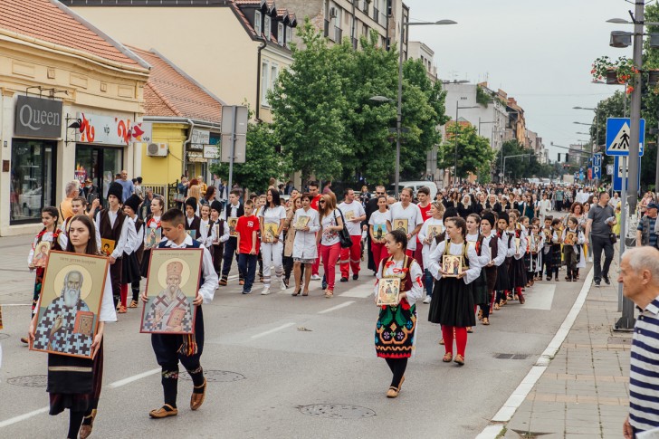 Slava Valjeva Druge Trojice - litija 
