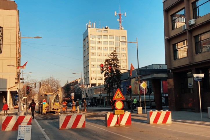 Skidanje novig asfalta