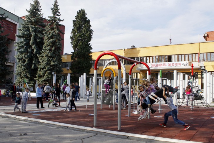 Igralište na platou ispred Centra za kulturu