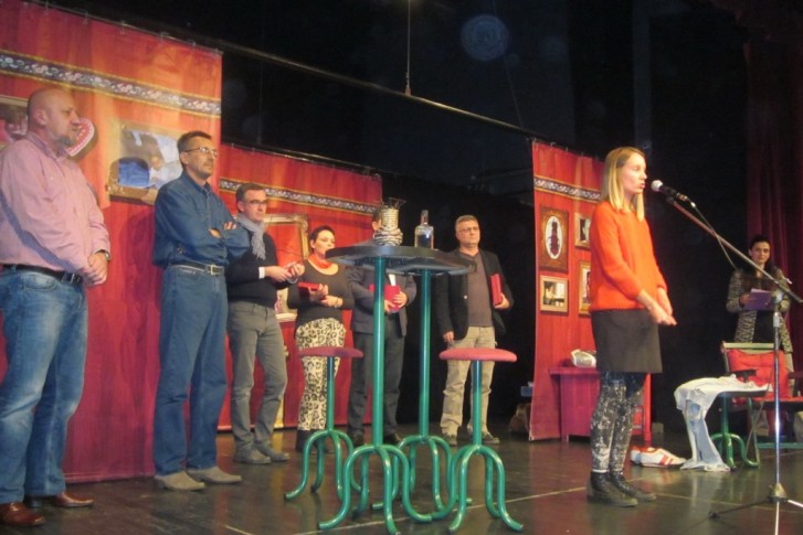 Nagrađeni, domaćini i predsednica žirija Maja Pelević