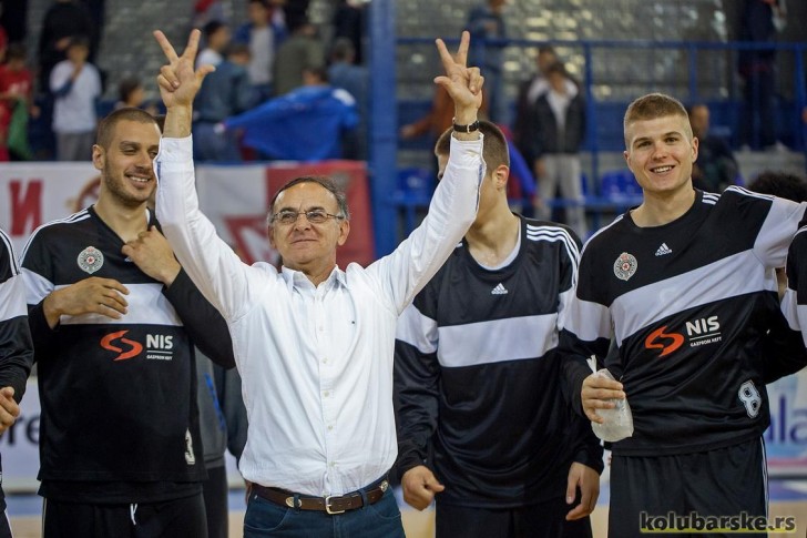 Boško Đukanović i košarkaši Partizana u Valjevu