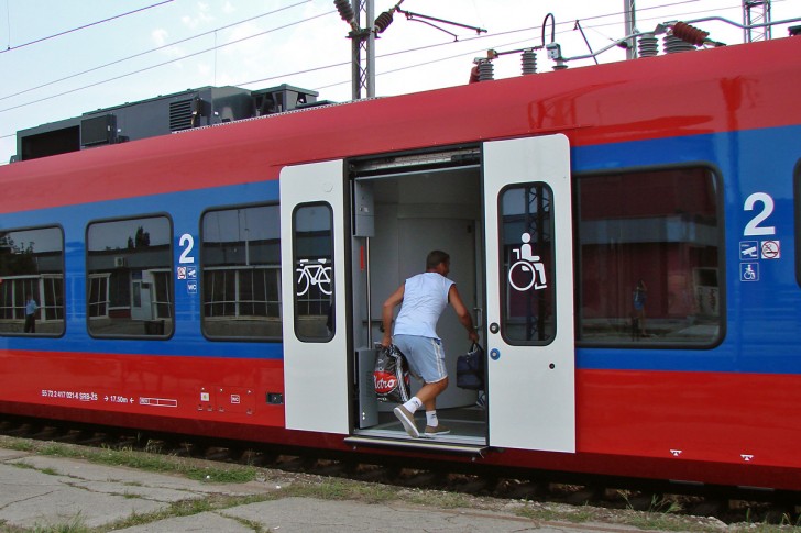 Novi voz