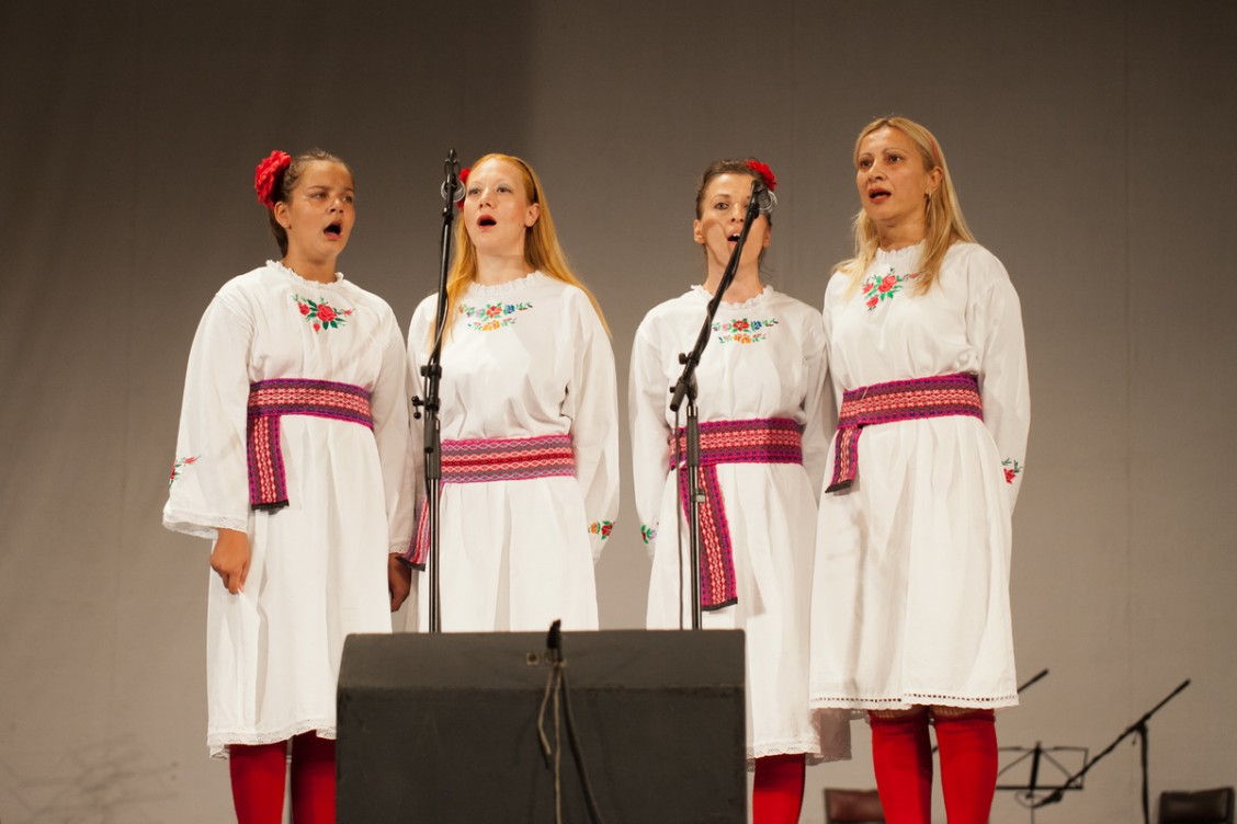 Veče folklora