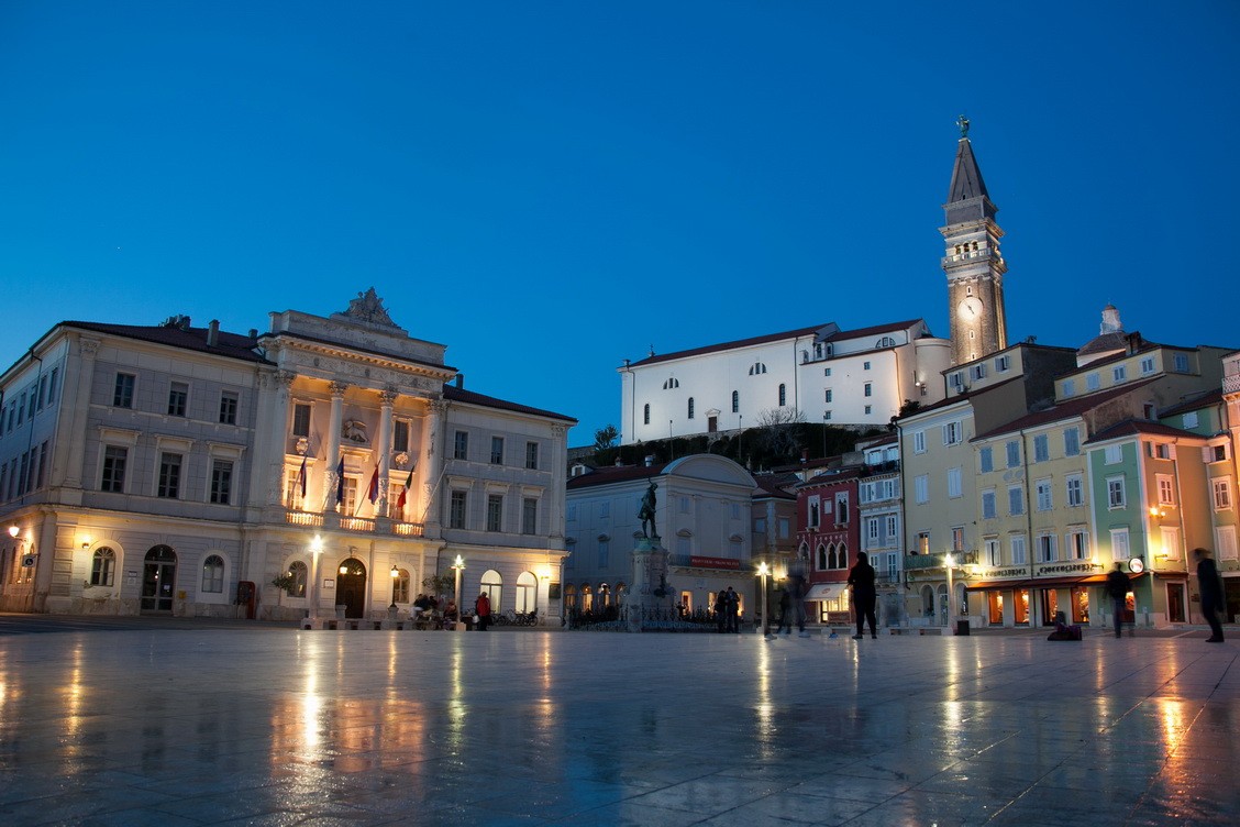 Piran noću