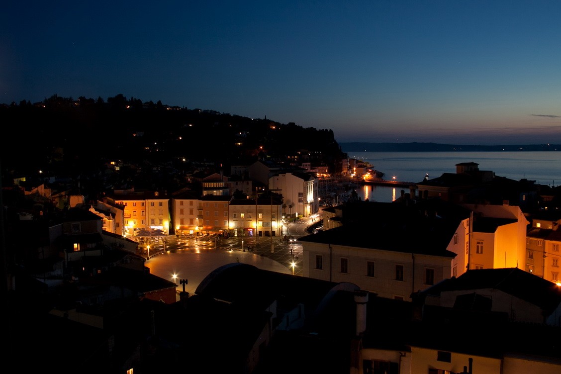 Piran noću