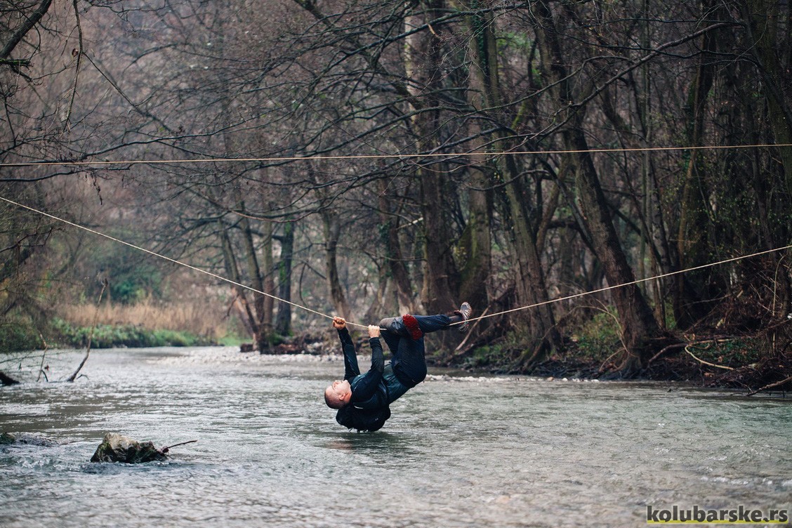 Na užetu