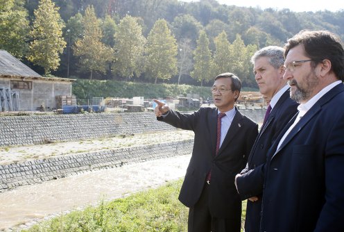 Ambasador Masafumi Kuroki, Stanko Terzić i Žarko Kovač (oktobar 2014.) (foto: Đorđe Đoković)