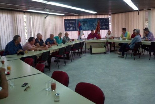Jeremić i članovi filharmonije (foto: valjevo.rs)