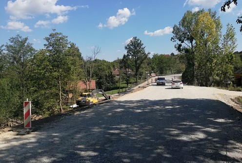 Sanacija klizišta na putu Valjevo-Rajković (foto: Kolubarske.rs)