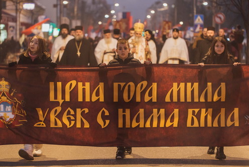 Moleban i litija u Valjevu podrška narodu u Crnoj Gori (foto: Đorđe Đoković)