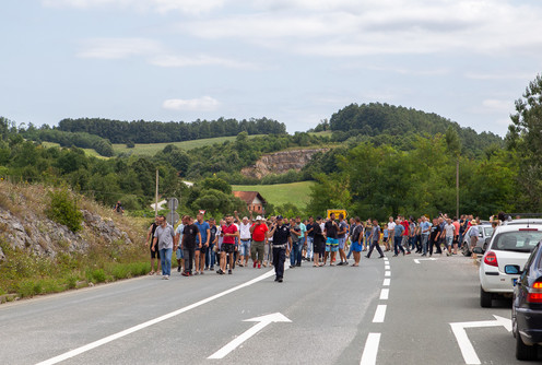 Protesti u Pričeviću (foto: Đorđe Đoković)