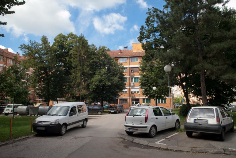 Parking iza