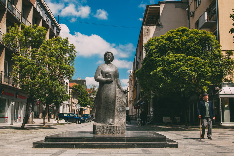 Spomenik Desanki Maksimović (foto: Đorđe Đoković)