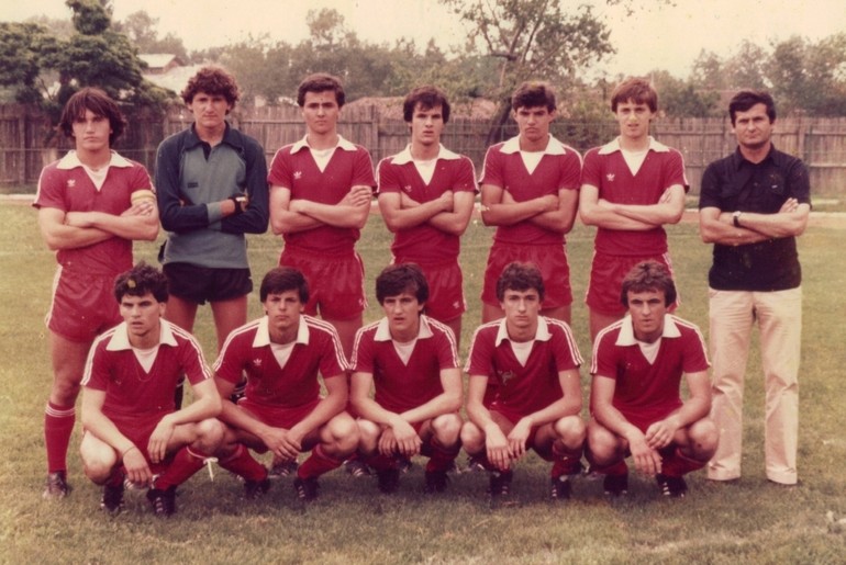 FK Budućnost, podmladak 81, Tadić stoji peti sleva