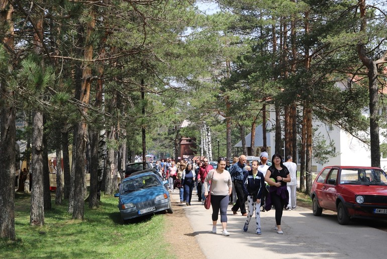 1. maj na Divčibarama (foto: Kolubarske.rs)