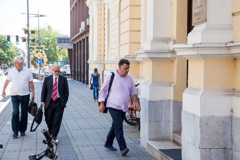 Tadić, Momčilov i Gvozdenović ulaze u Osnovni sud (foto: Đorđe Đoković)