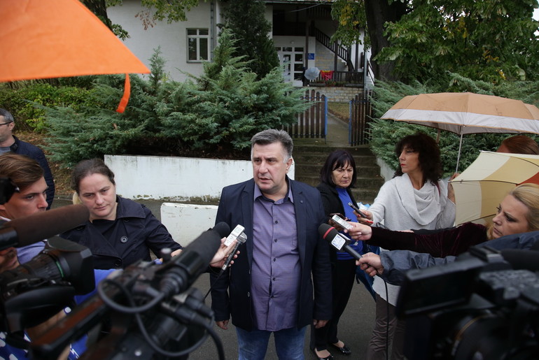 Izjava za medije Slobodana Gvozdnovića (foto: Đorđe Đoković)