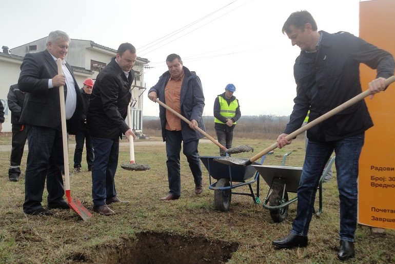 Polaganje kamena temeljca (foto: Dragana Nedeljković)
